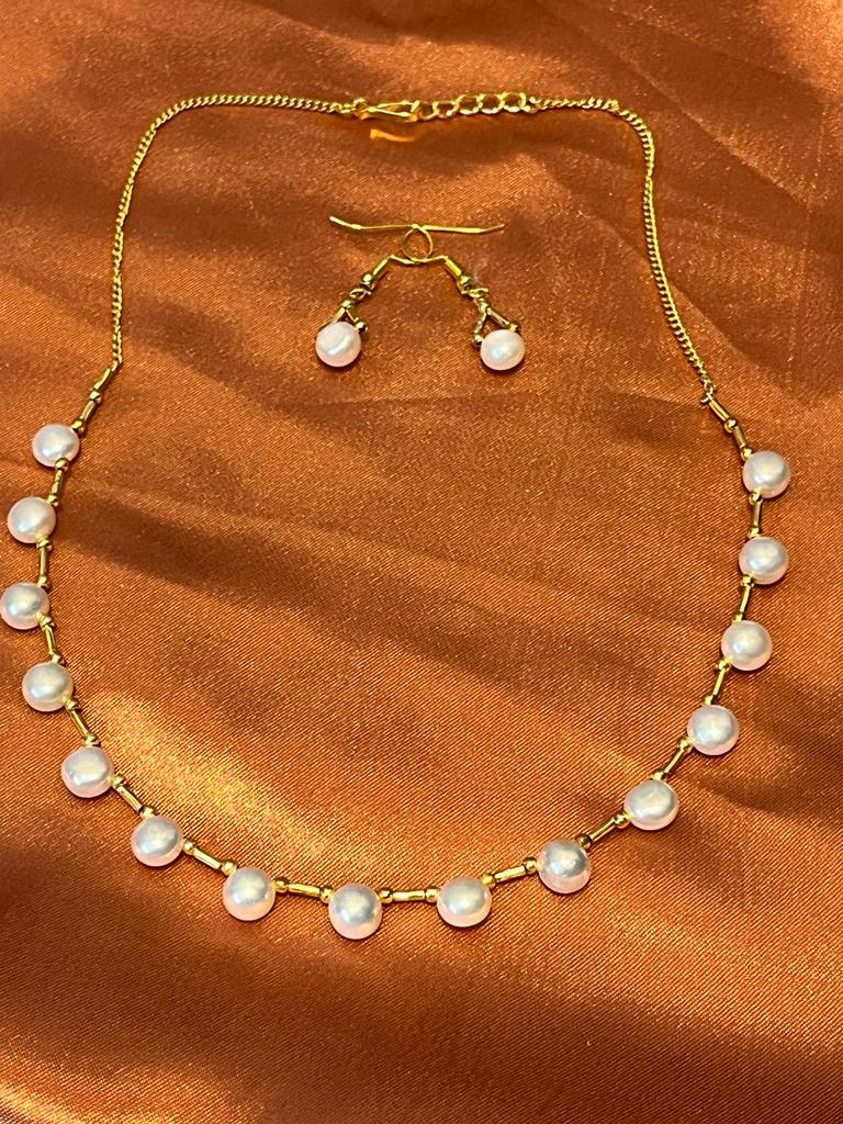 Pearl Necklace with earrings Moderna - Golden